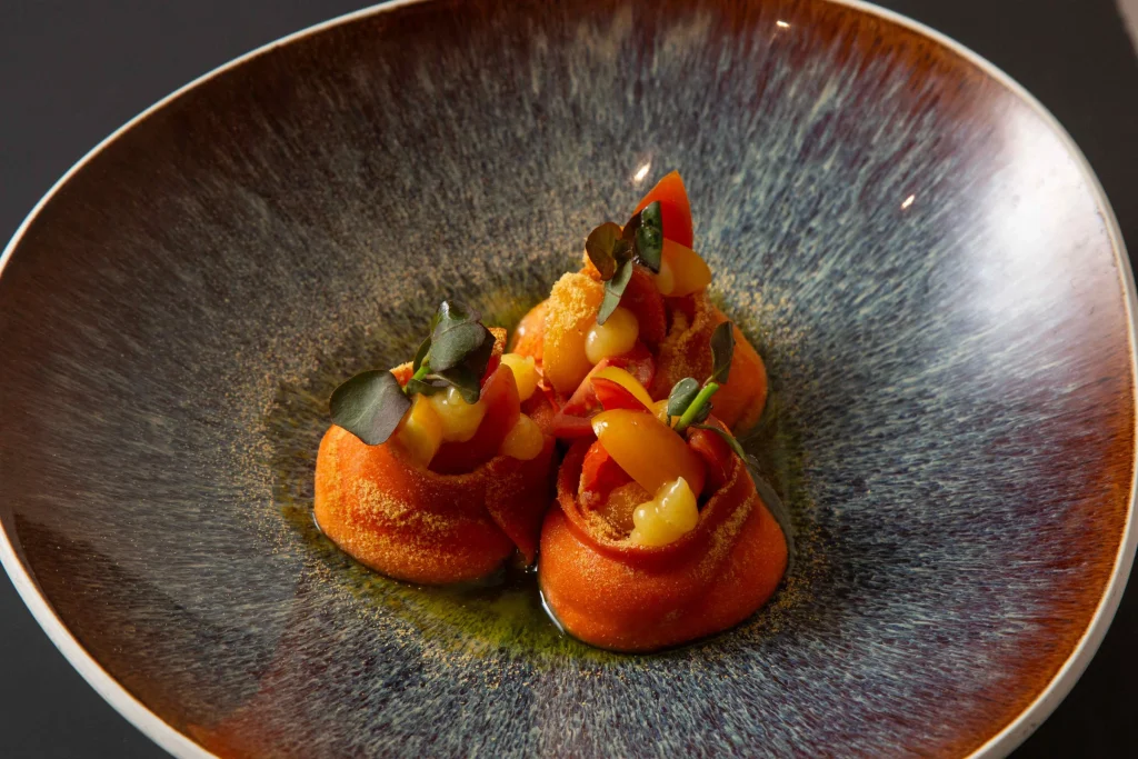 Pasta spirals with three types of tomato