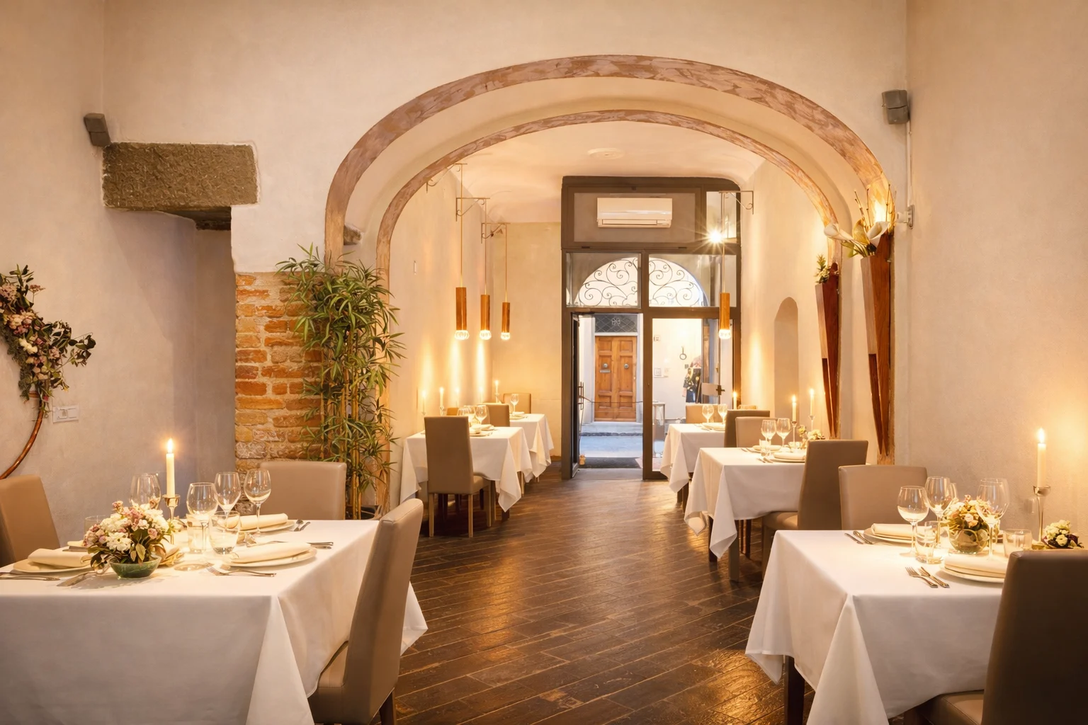 La sala principale del ristorante Cuculia a Firenze