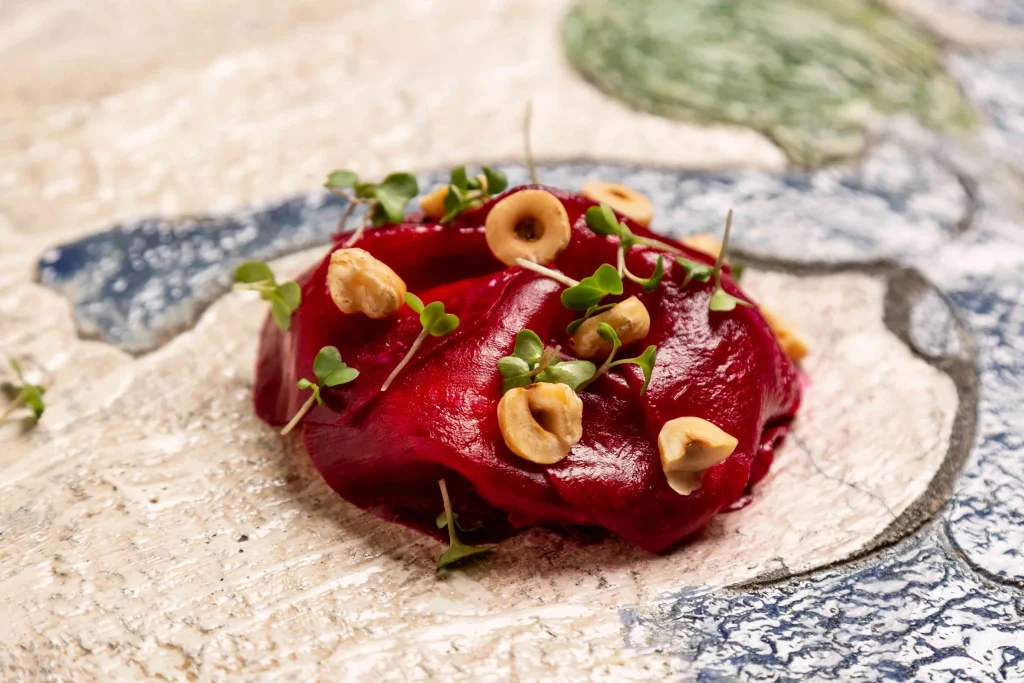 A Cuculia creation with hazelnuts and flowers